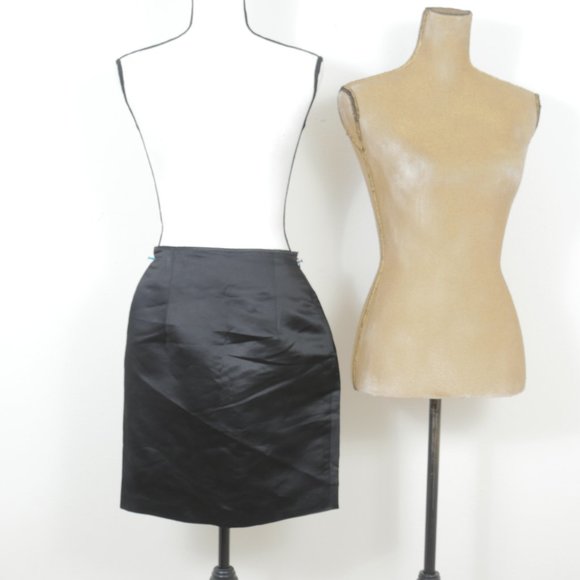 Todd Oldham What Goes Around Comes Black Silk Size Small Classic Mini Skirt - Picture 1 of 7